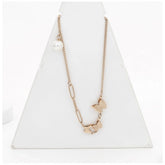 महिलाओं के लिए स्टेनलेस स्टील का तितली पेंडेंट और नाजुक चेन (गोल्ड प्लेटेड)