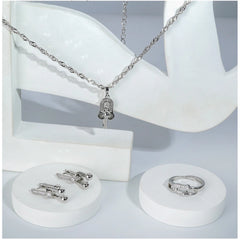 महिलाओं के लिए स्टेनलेस स्टील का अनोखा डिज़ाइन वाला सिल्वर पॉलिश कॉम्बो ज्वेलरी सेट (सिल्वर प्लेटेड)