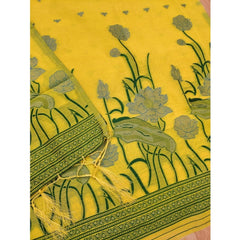 महिलाओं के लिए बनारसी सिल्क प्रिंटेड अनस्टिच्ड सलवार सूट मटेरियल दुपट्टे सहित (पीला, 3 मीटर)