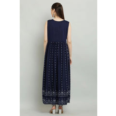 जेनरिक महिलाओं की कैजुअल रेयॉन स्लीवलेस कुर्ती (नीला)