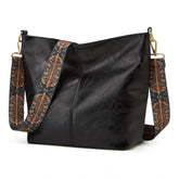 जेनरिक महिलाओं का पीयू लेदर जिपर हैंडबैग (काला)