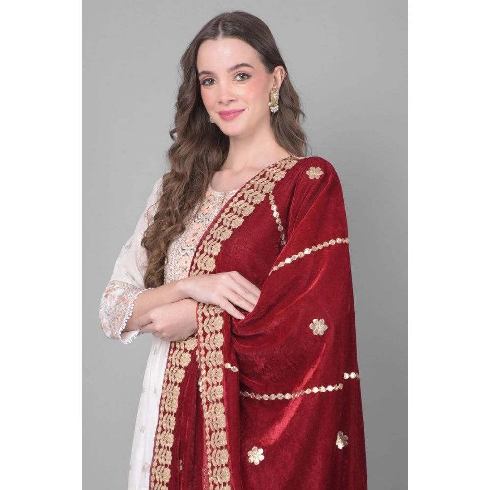 महिलाओं के लिए सामान्य वेलवेट गोटा पट्टी दुपट्टा (मैरून रंग, लंबाई: 2.25 से 2.50 मीटर)