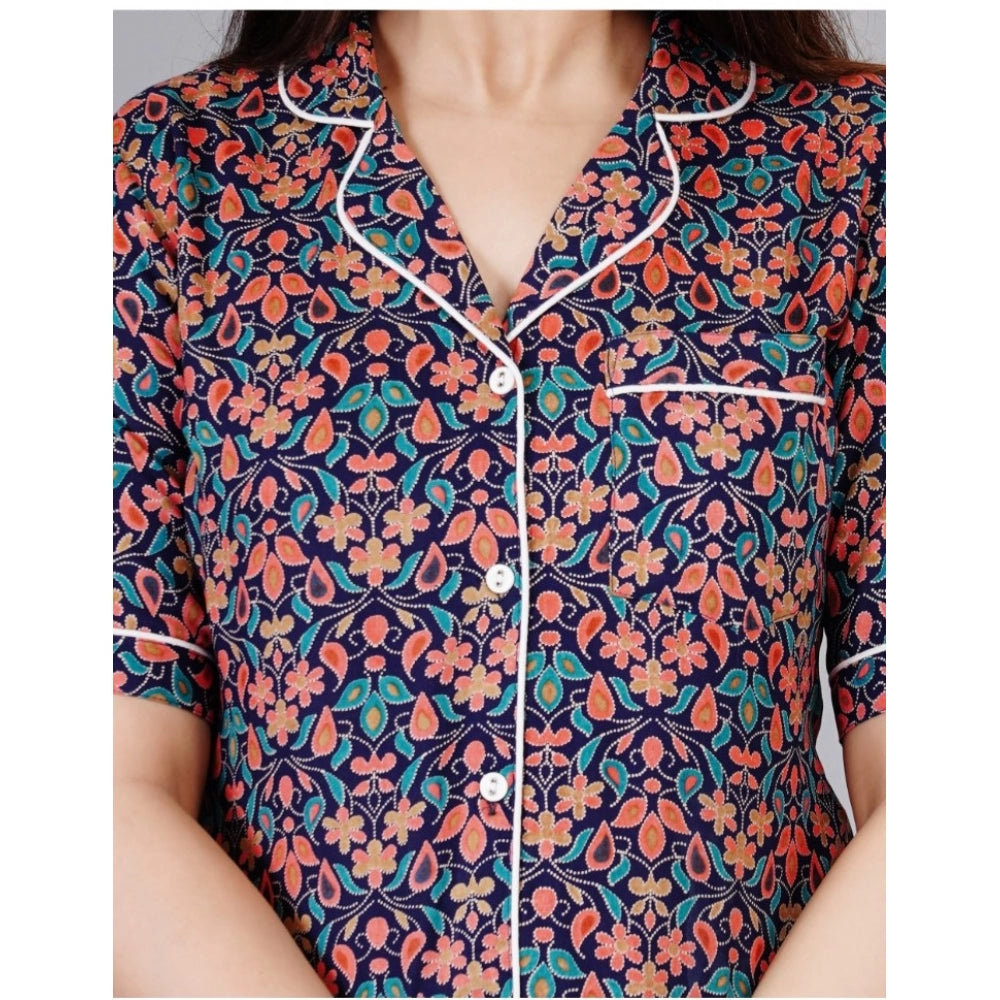 महिलाओं के लिए जेनेरिक कैज़ुअल हाफ स्लीव प्रिंटेड विस्कोस रेयॉन शर्ट और पजामा पैंट नाइट सूट सेट (नीला)