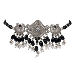 महिलाओं के लिए रोज़ गोल्ड प्लेटेड अलॉय नेकलेस और इयररिंग्स का सेट (चांदी)