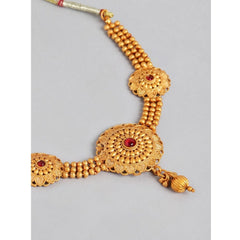 महिलाओं के लिए रोज़ गोल्ड प्लेटेड अलॉय नेकलेस और इयररिंग्स का जेनेरिक सेट (गोल्ड)