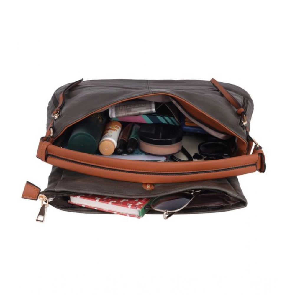 जेनरिक महिलाओं का फॉक्स लेदर सॉलिड स्लिंग बैग (हरा)