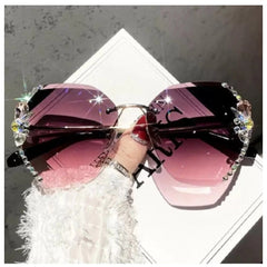 जेनेरिक क्लासिक यूनिसेक्स यूवी400 प्रोटेक्शन सनग्लास (मल्टीकलर)