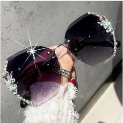 जेनेरिक क्लासिक यूनिसेक्स यूवी400 प्रोटेक्शन सनग्लास (मल्टीकलर)