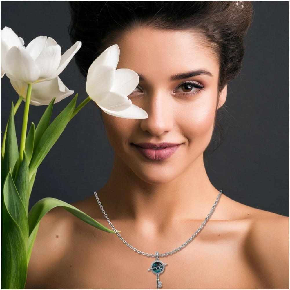 महिलाओं के लिए स्टेनलेस स्टील की चाबी की नाजुक चेन (सिल्वर प्लेटेड)