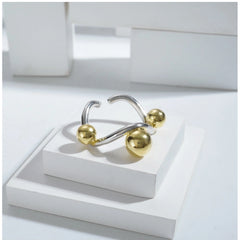 सामान्य स्टेनलेस स्टील की दैनिक उपयोग के लिए फ्री साइज रिंग (सिल्वर प्लेटेड)