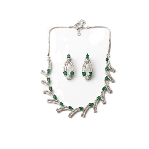 Generic Women's Brass Silver Plated Necklace set (Green)