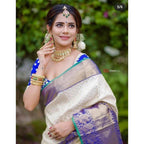 महिलाओं के लिए लीची सिल्क प्रिंट वाली सामान्य साड़ी, बिना सिले ब्लाउज के साथ (ऑफ व्हाइट)