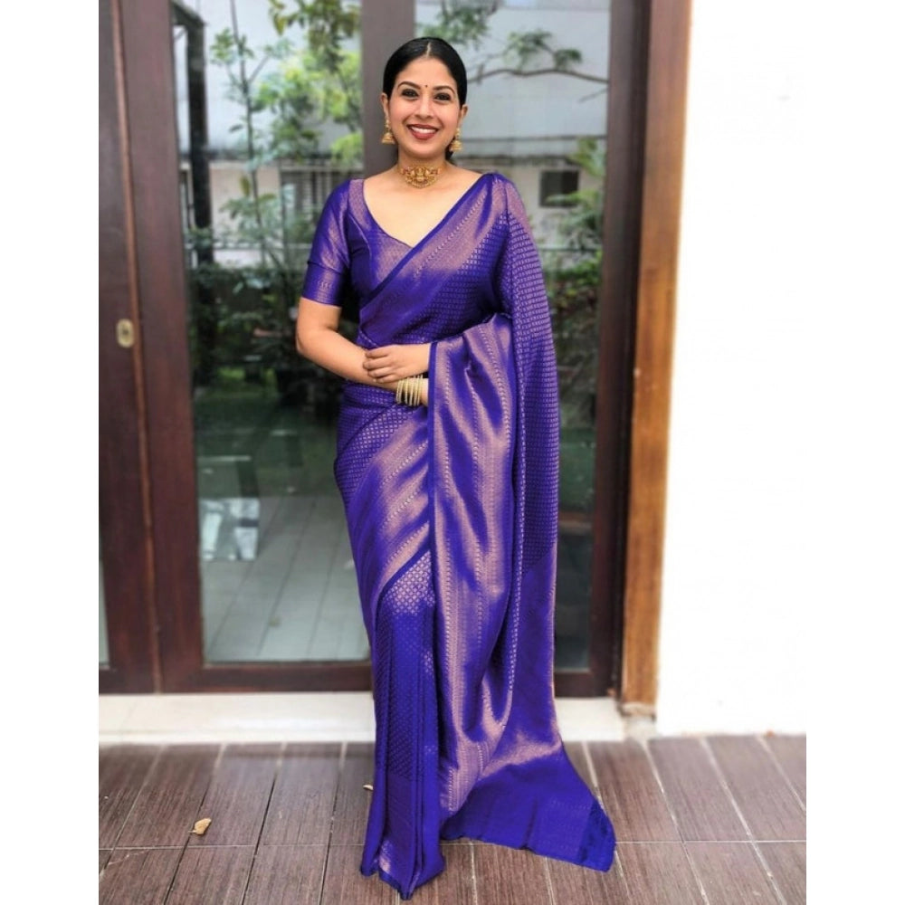 महिलाओं के लिए लीची सिल्क प्रिंट वाली जेनेरिक साड़ी, बिना सिले ब्लाउज के साथ (बैंगनी रंग)