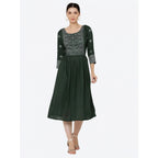Generic Women's Casual Rayon 3-4th Sleeves Kurti (Green)