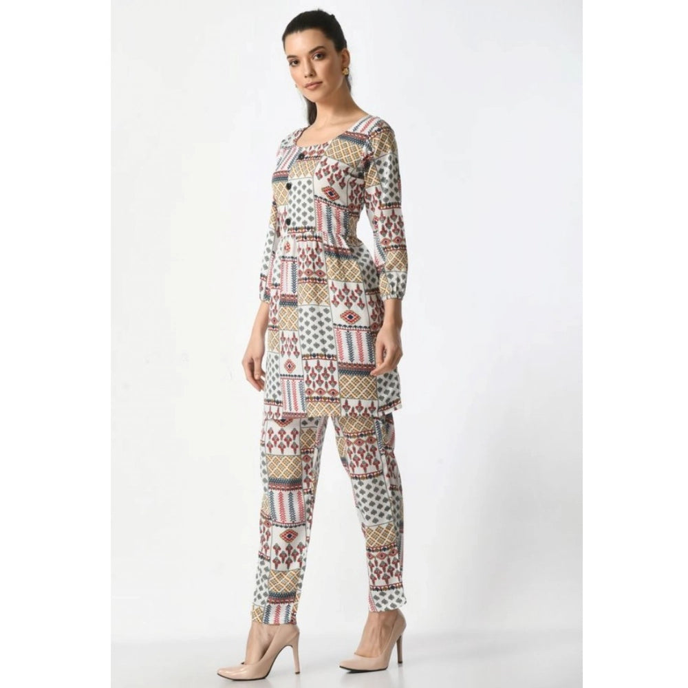 महिलाओं के लिए जेनेरिक कैज़ुअल क्रेप 3-4 स्लीव्स कॉर्ड सेट (सफेद)