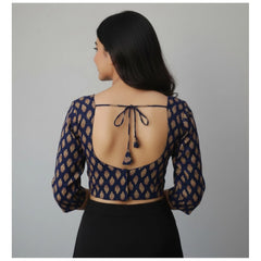 जेनेरिक महिलाओं का अजराख कॉटन प्रिंटेड हॉल्टर नेक पैडेड ब्लाउज (नेवी 38 रेडी (सेल्फ ऑल्टरेबल 36–40))