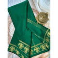  Women's Crepe Chit Pallu Solid Saree With Unstitched Blouse 5.5MtrÂ (Green)