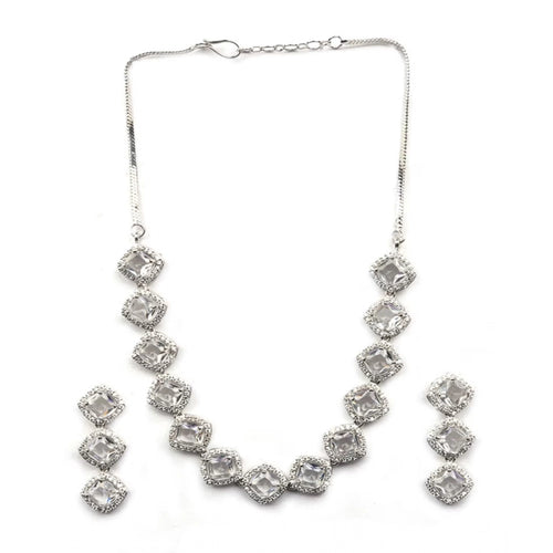 Generic Women's Brass Silver Plated Necklace set (White)
